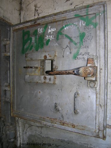 05.jpg